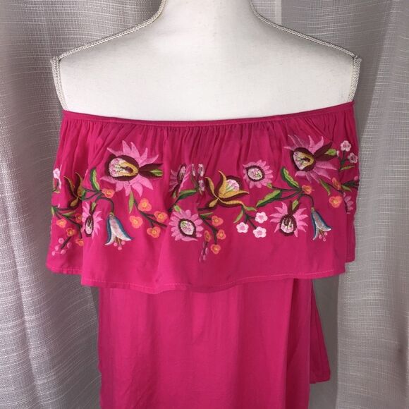 NWT On or Off Shoulder Pink Floral Embroidered Blouse Festive Lightweight - Picture 5 of 10